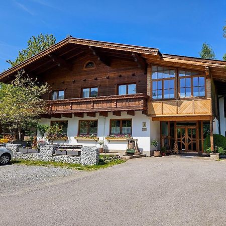 Landhaus Aaron Altenmarkt im Pongau Exterior photo